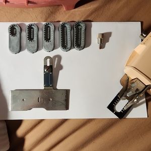 Vintage 1960 Singer sewing machine buttonhole attachment